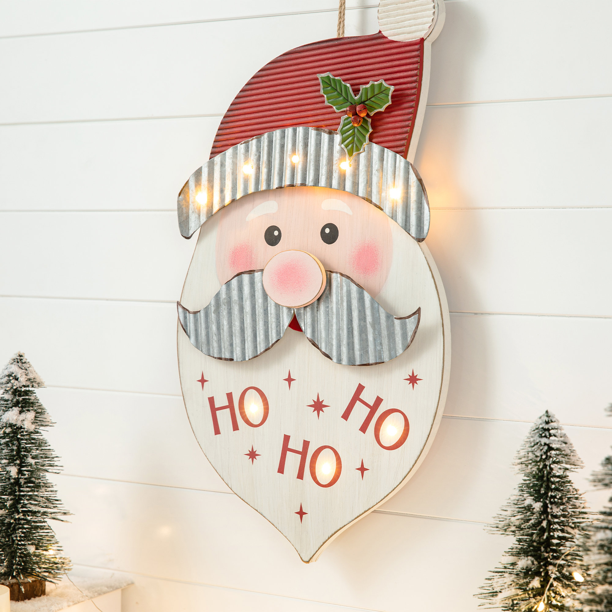 The Holiday Aisle D Wooden Metal Santa Wall D Cor Wayfair